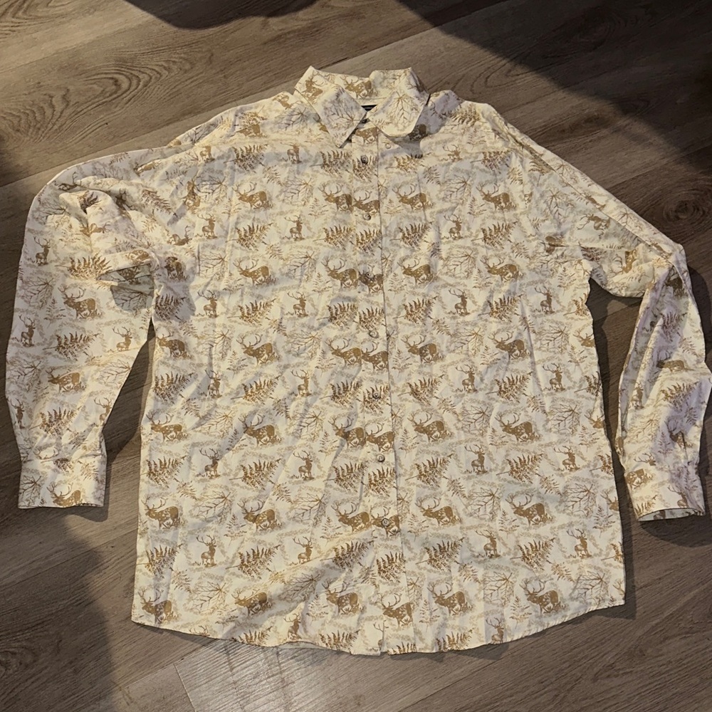 Roundtree & Yorke Cream and Brown Casual Button Down Shirt